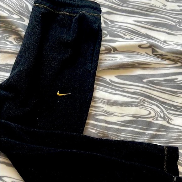 Nike sweatpants - Picture 1 of 1